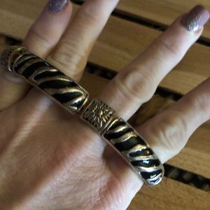 Stretch metal bracelet animal print